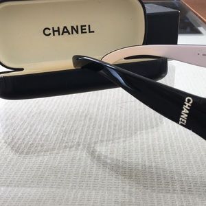 Chanel sunglasses w/original box